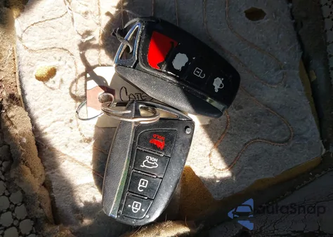 2013 Hyundai Santa Fe Sport z USA, uszkodzony, nr VIN 5XYZUDLB7DG049454